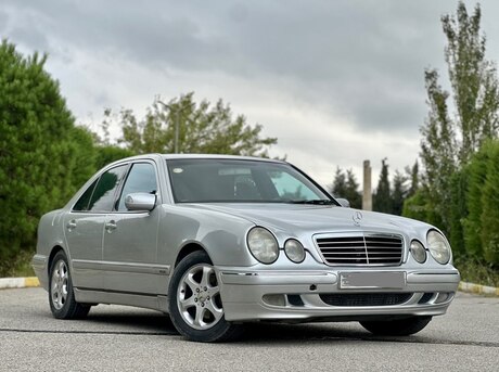 Mercedes E 270 2000