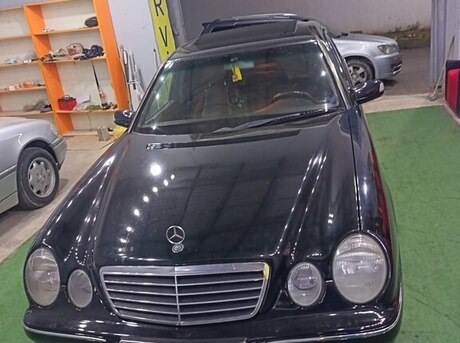 Mercedes E 270 2001