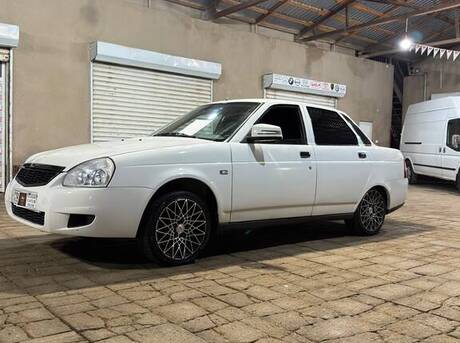 LADA (VAZ) Priora 2015