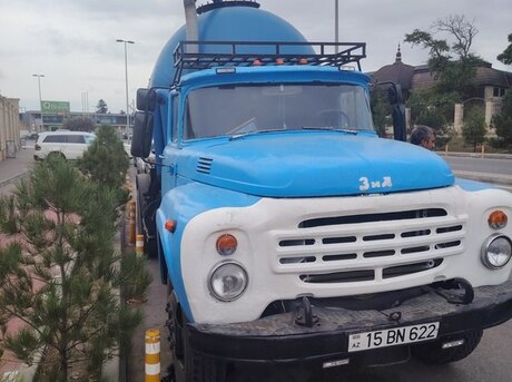 ZIL  1985