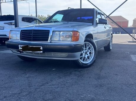 Mercedes 190 1989