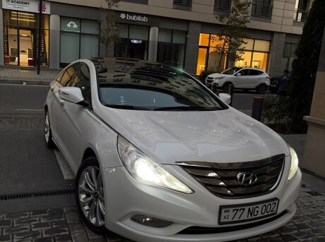 Hyundai Sonata 2011
