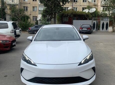 BYD  2025
