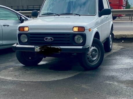 LADA (VAZ) Niva 2009