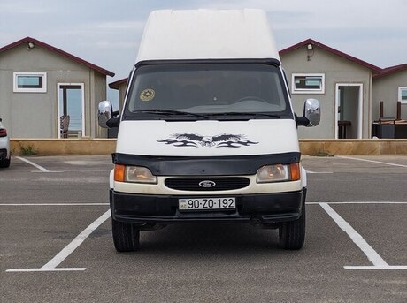 Ford Transit 2000