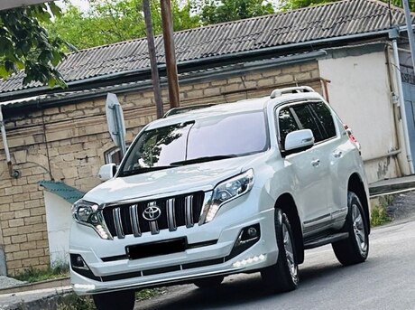 Toyota Land Cruiser Prado 2010