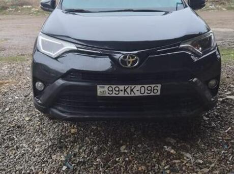 Toyota RAV4 2017