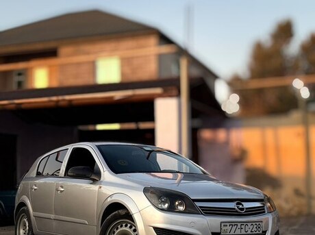 Opel Astra 2008