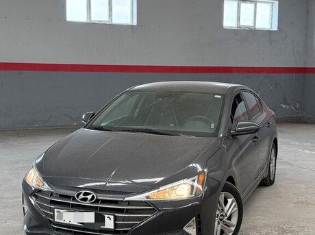 Hyundai Elantra 2020