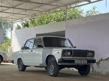 LADA (VAZ) 2107 2001