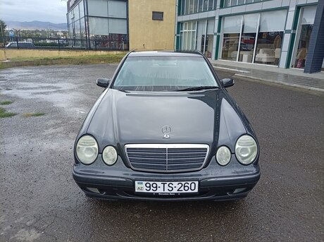 Mercedes E 240 2000