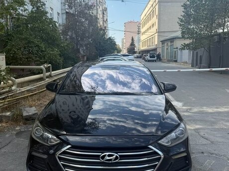 Hyundai Elantra 2017
