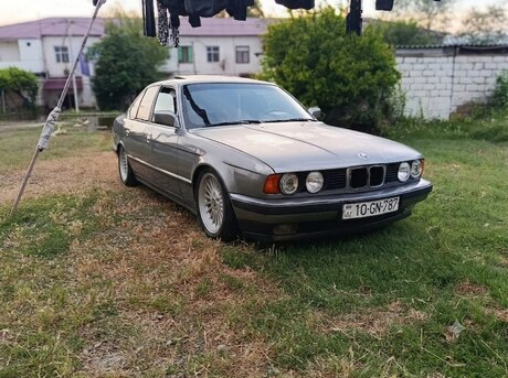 BMW 525 1989