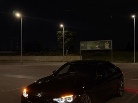 BMW 330 2015