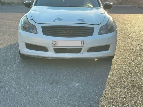 Infiniti  2009
