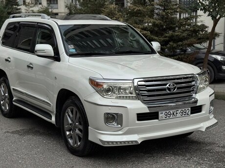 Toyota Land Cruiser 2011