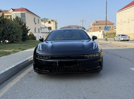 ZEEKR 001 2024