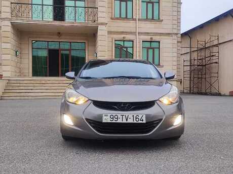 Hyundai Elantra 2013