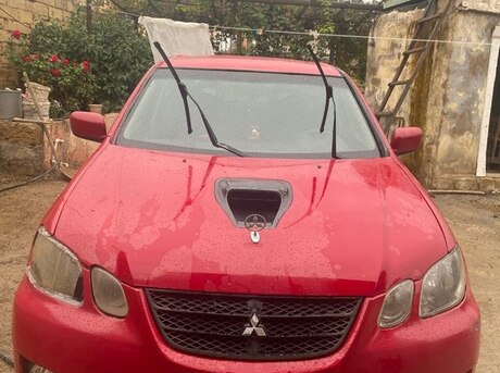 Mitsubishi Airtrek 2002