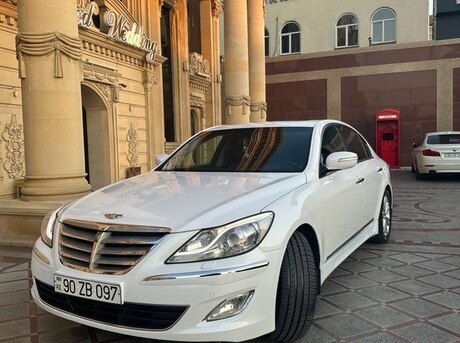 Hyundai Genesis 2013