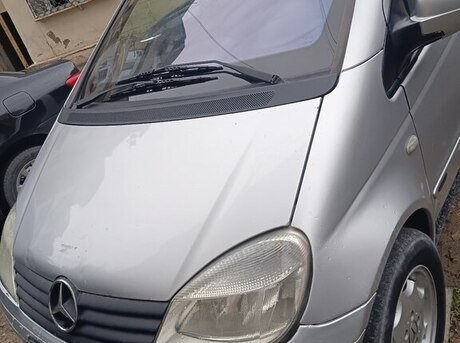 Mercedes Vaneo 2003