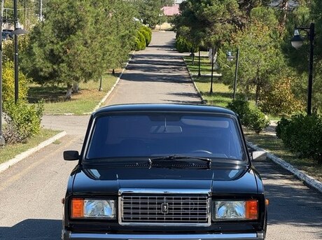 LADA (VAZ) 2107 2011
