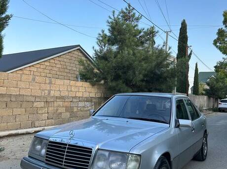 Mercedes E 220 1993
