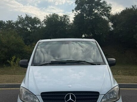 Mercedes  2009