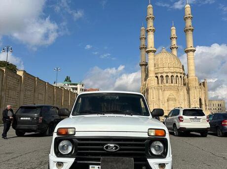 LADA (VAZ) Niva 2013