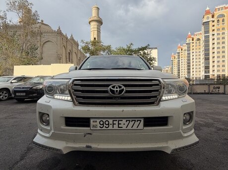 Toyota Land Cruiser 2014