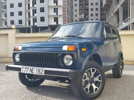 LADA (VAZ) Niva 2015