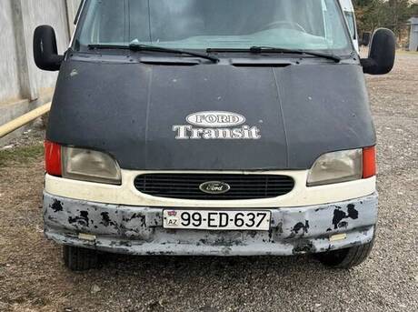 Ford Transit 2000
