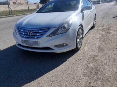 Hyundai Sonata 2010
