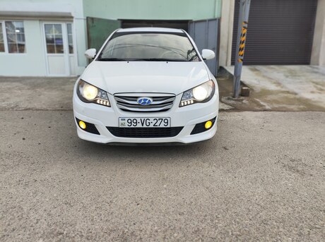 Hyundai Avante 2010