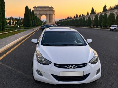 Hyundai Elantra 2013