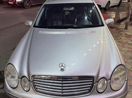 Mercedes E 270 2003