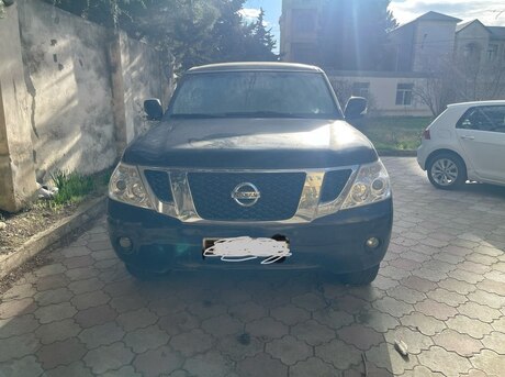 Nissan Patrol 2011