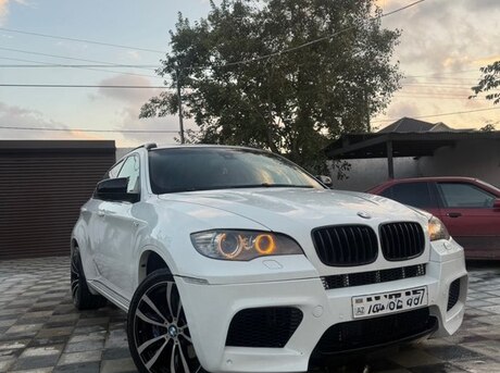 BMW X6 2011