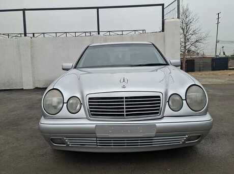 Mercedes E 220 1999