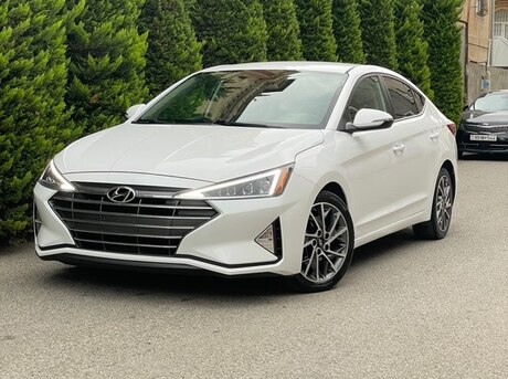 Hyundai Elantra 2020