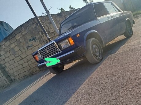 LADA (VAZ) 2107 2001