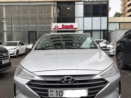 Hyundai Elantra 2018