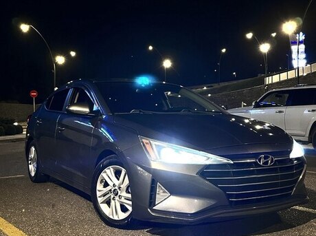 Hyundai Elantra 2019