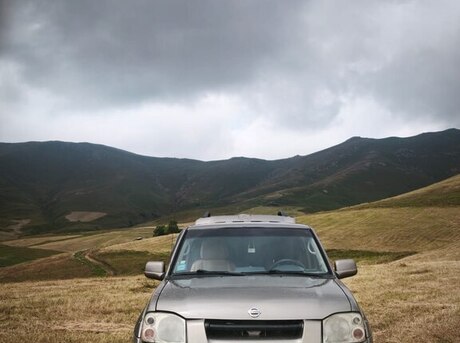 Nissan Navara 2003