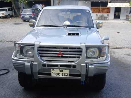 Mitsubishi Pajero 1995