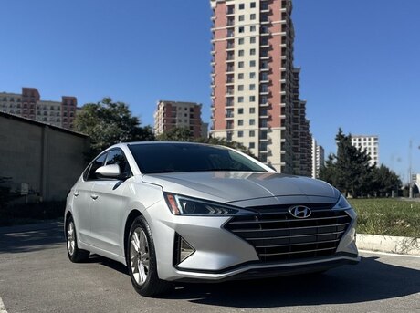 Hyundai Elantra 2019