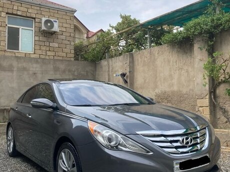 Hyundai Sonata 2011