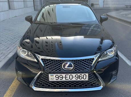 Lexus CT 200h 2011