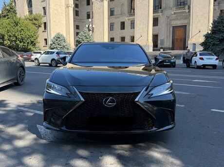 Lexus ES 300h 2022