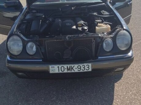Mercedes E 240 1999